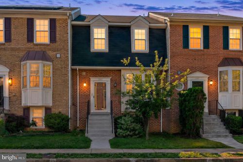 6749 Cardinal Woods Ct, Lorton, VA, 22079-1356 | Card Image