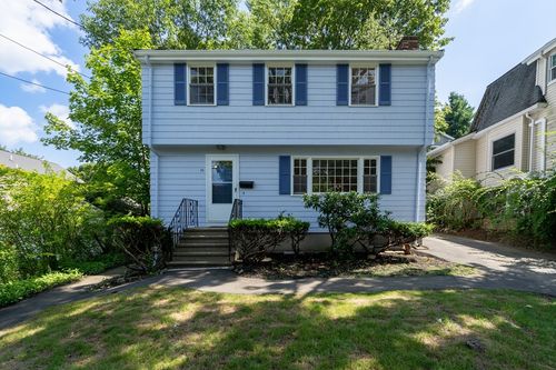 10 Colburn St, Waltham, MA, 02453-1601 | Card Image