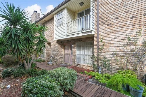 b4-1012 St Julien Drive, Kenner, LA, 70065 | Card Image