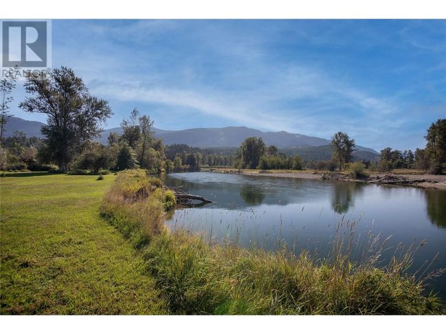 2388 Lawrence Rd, House other with 3 bedrooms, 3 bathrooms and 20 parking in Lumby BC | Image 55