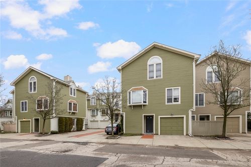 8-22 Miles Ave, Providence, RI, 02906-4215 | Card Image