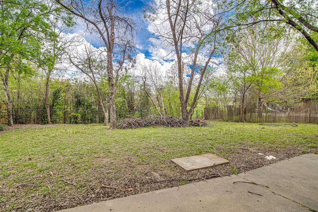 2020 Cliffside Dr, House other with 3 bedrooms, 2 bathrooms and null parking in Edgecliff Village TX | Image 24
