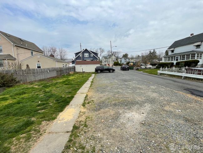 171 Washington Rd, House other with 5 bedrooms, 2 bathrooms and null parking in Sayreville NJ | Image 18