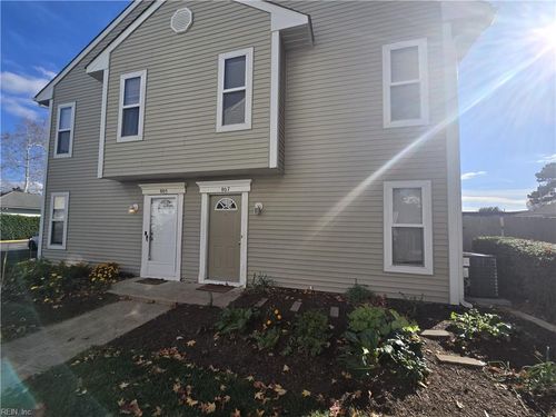 807 Zircon Ct, Virginia Beach, VA, 23462-1186 | Card Image