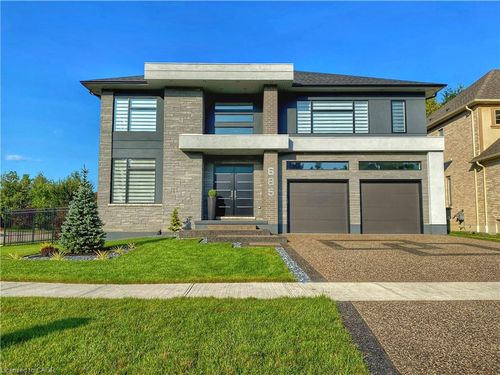 685 Meadowsweet Ave, Waterloo, ON, N2V0A6 | Card Image