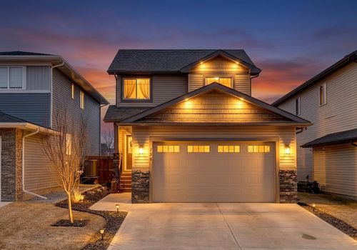 156 Wildrose Cres, Strathmore, AB, T1P0C9 | Card Image