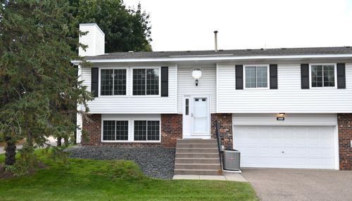 1929 Bielenberg Dr, Woodbury, MN, 55125-1524 | Card Image