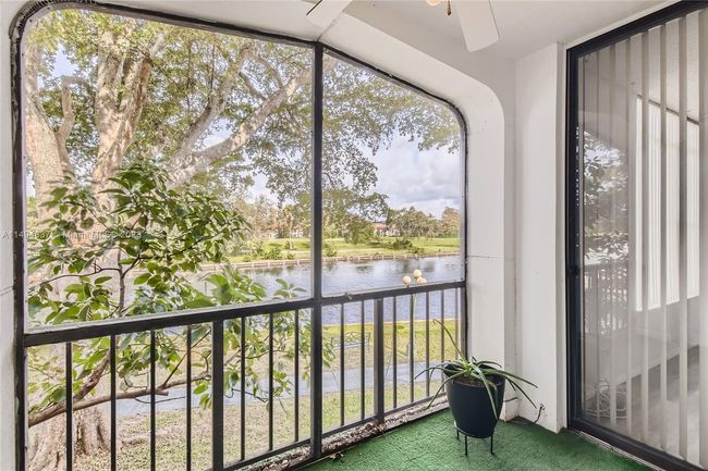 APT-2L - 3760 Inverrary Dr, Condo with 2 bedrooms, 2 bathrooms and null parking in LAUDERHILL FL | Image 19
