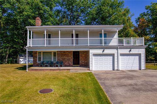 24402 Barrett Rd, Olmsted Twp, OH, 44138-1310 | Card Image