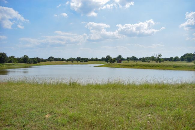 11001 Yankie Rd, Home with 3 bedrooms, 3 bathrooms and null parking in China Spring TX | Image 34