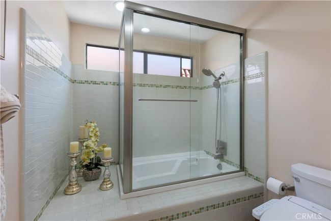 2B - 2270 Stanley Ave, Condo with 2 bedrooms, 2 bathrooms and 2 parking in Signal Hill CA | Image 35