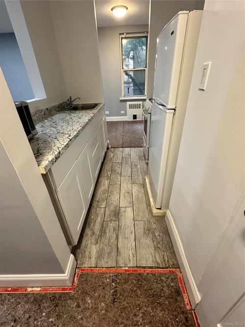 2b-2385 Barker Avenue, New York, NY, 10467 | Card Image