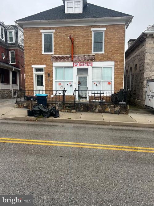 2-17 N Main St, STEWARTSTOWN, PA, 17363-4030 | Card Image