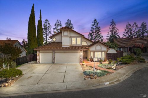 736 Dellwood Ct, Vacaville, CA, 95688-9274 | Card Image