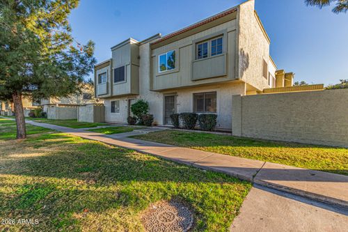4898 W Palo Verde Dr, Glendale, AZ, 85301-6137 | Card Image