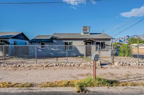 331 E Kelso St, Tucson, AZ, 85705-4744 | Card Image