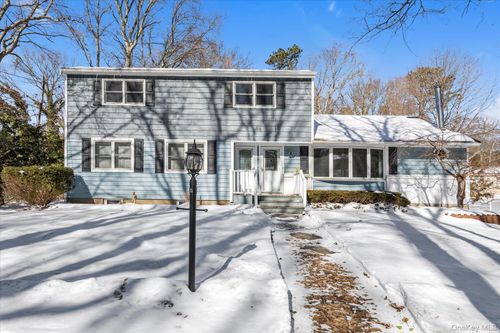 65 Lone Oak Path, Smithtown, NY, 11787-4281 | Card Image