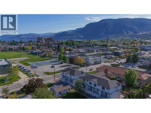 102-143 Green Ave W, Penticton, BC, V2A3S9 | Card Image