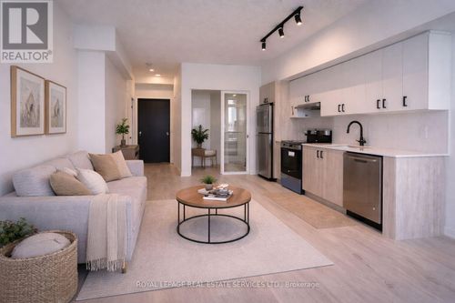 327-4878 Powers Common, Burlington (Appleby), ON, L7M2B4 | Card Image