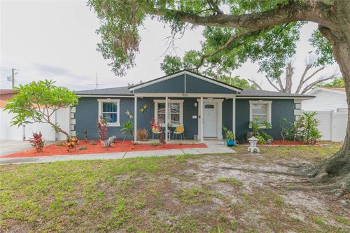 7412 Kingston Drive, Tampa, FL, 33619 | Card Image