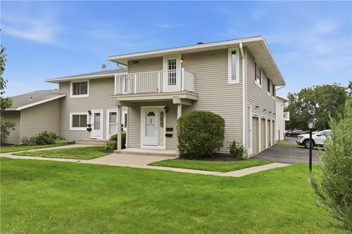 409 Eastbrooke Ln, Rochester, NY, 14618-5201 | Card Image