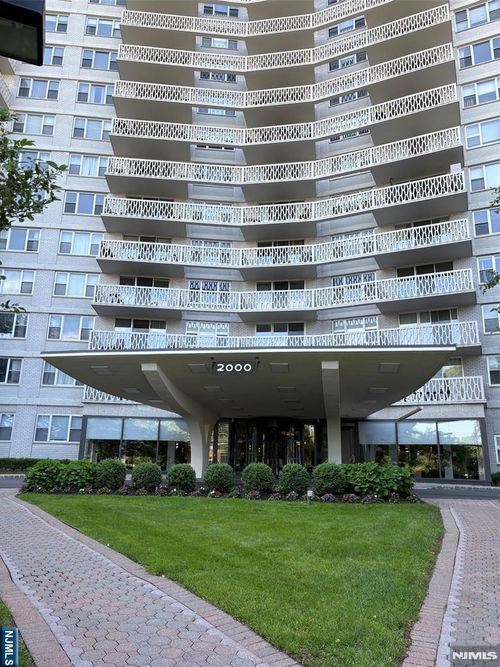 2000 Linwood Ave, Fort Lee, NJ, 07024-3086 | Card Image