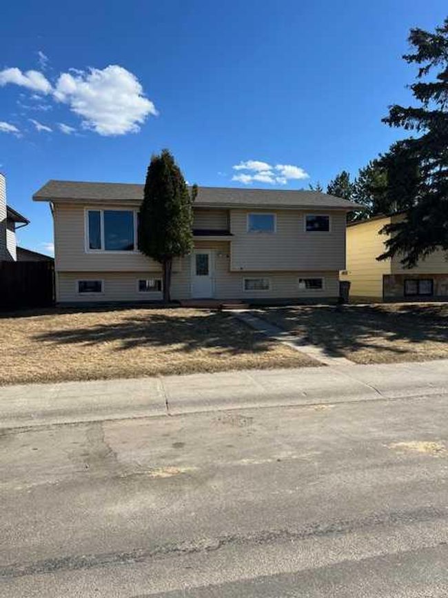 20 Harolds Hollow, Home with 5 bedrooms, 2 bathrooms and 3 parking in Whitecourt AB | Image 18