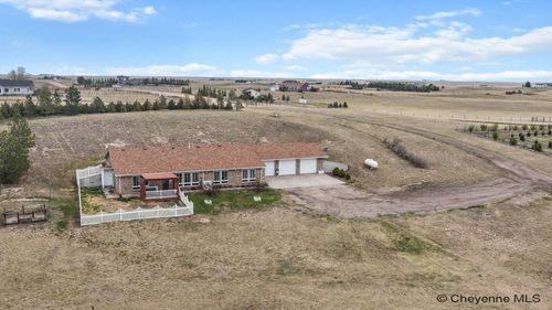 2745 Chrysler Rd, Cheyenne, WY, 82009-8505 | Card Image
