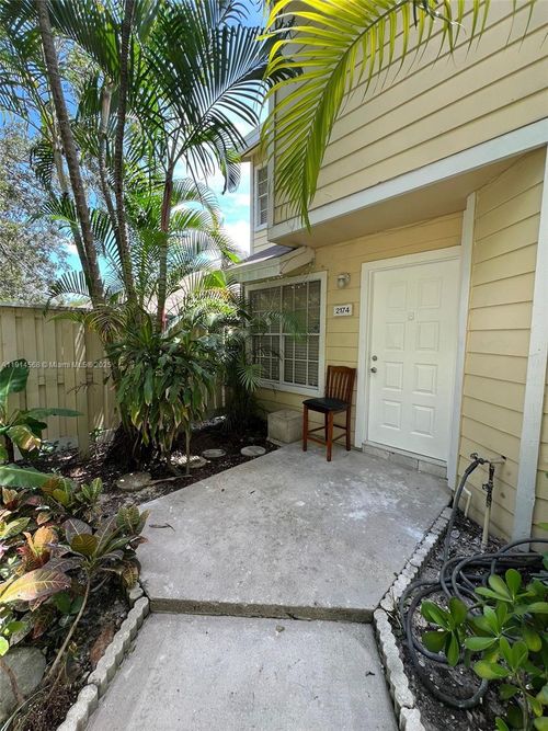 0-2174 Champions Way, North Lauderdale, FL, 33068-5478 | Card Image