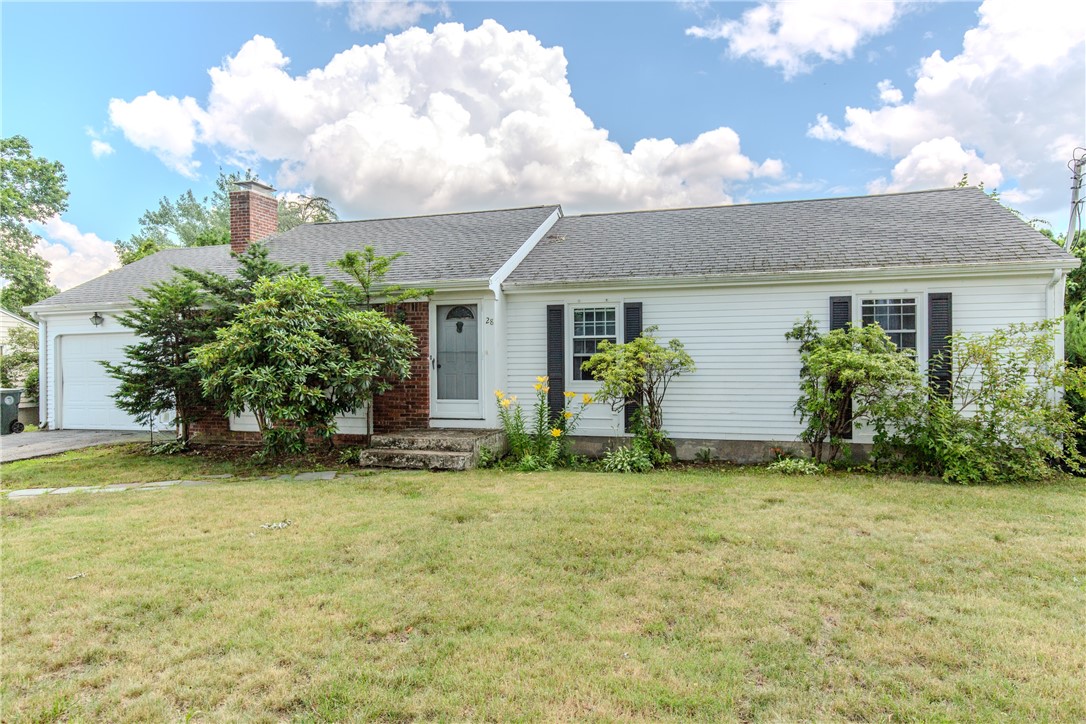 Randall St, Greenville, RI 02828