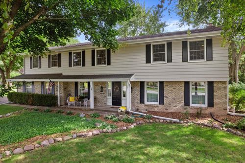 18045 Lamplighter Lane, BROOKFIELD, WI, 53045 | Card Image