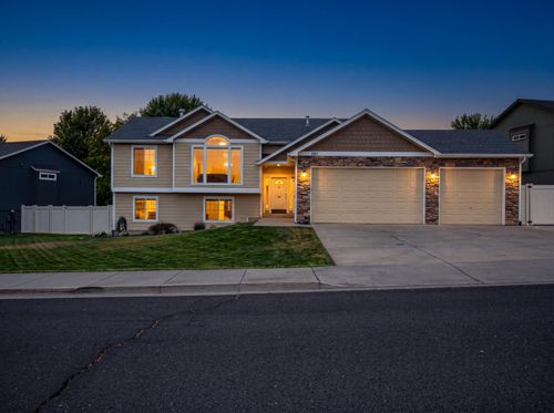 501 E Parker Dr, Colbert, WA, 99005 | Card Image