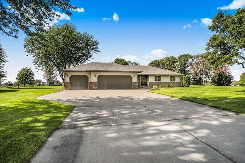 624 Park Ave Se, Pierz, MN, 56364-2552 | Card Image