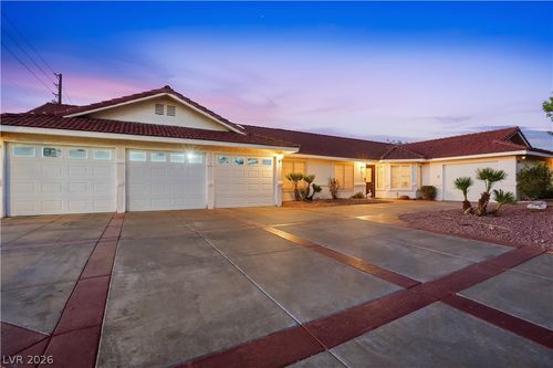 100 E Highland Dr, Henderson, NV, 89015-7610 | Card Image