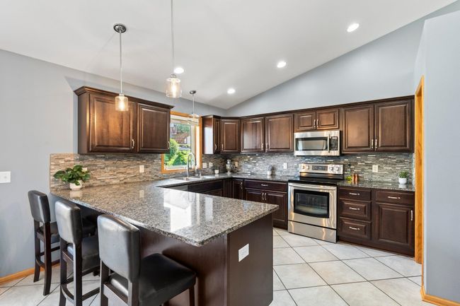 301 Melissa Lane, Home with 3 bedrooms, 3 bathrooms and null parking in Cottage Grove WI | Image 26