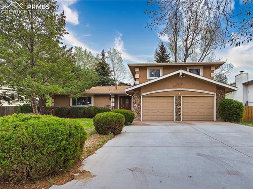 6417 Dewsbury Dr, Colorado Springs, CO, 80918-3111 | Card Image