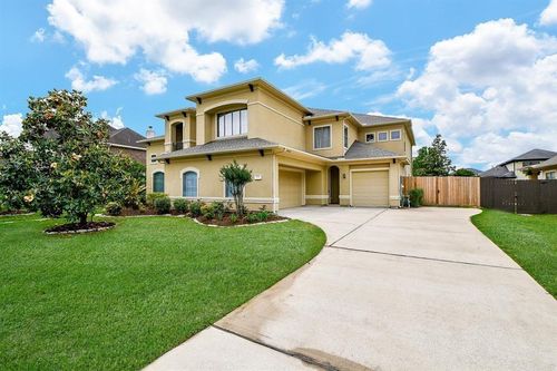 1731 Pampas Trail Dr, Friendswood, TX, 77546-5481 | Card Image