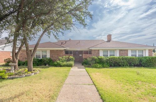 2781 Fair Oaks Cir, Odessa, TX, 79762-8009 | Card Image