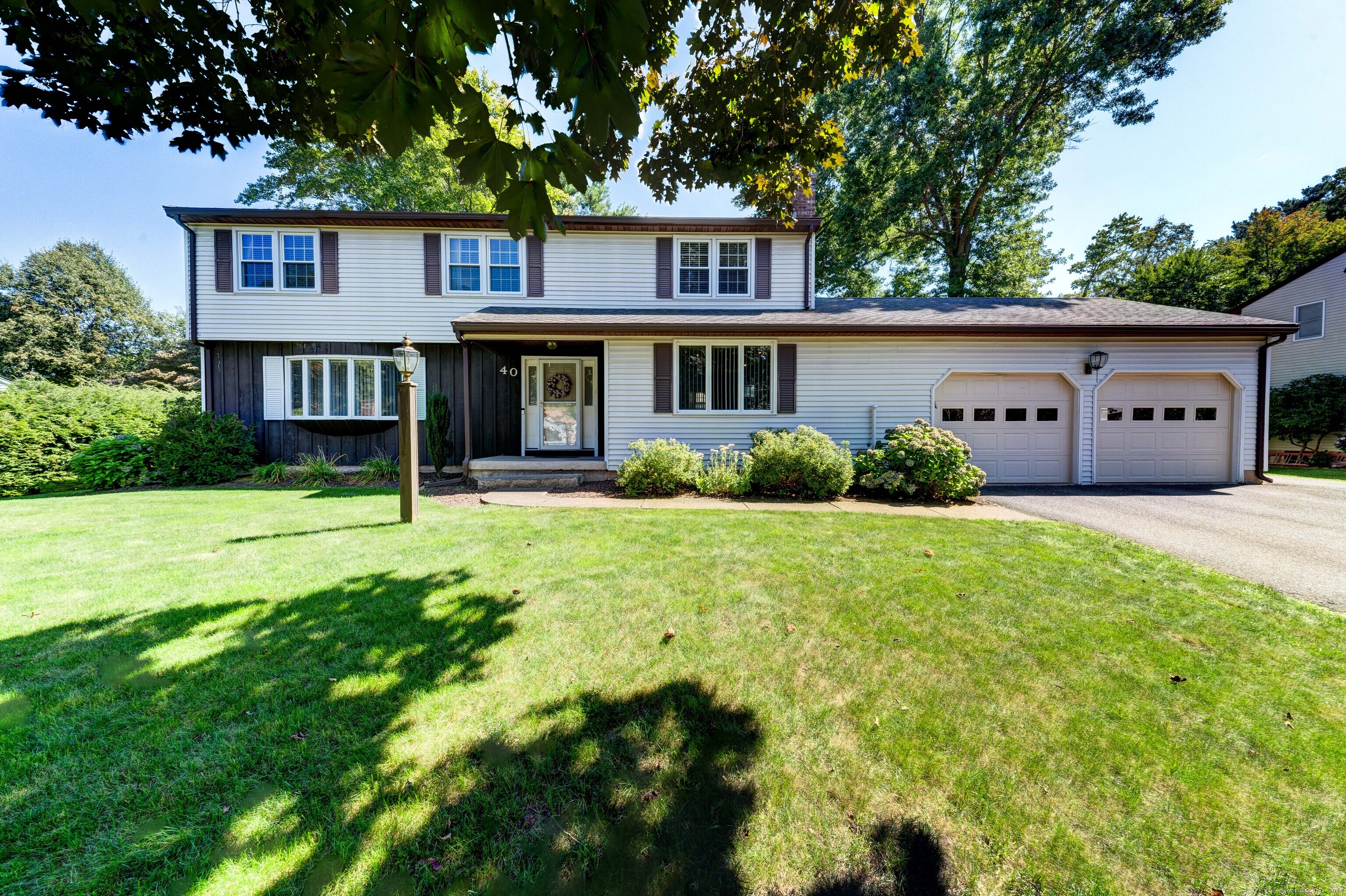 Ledgecrest Ter, Manchester, CT 06040