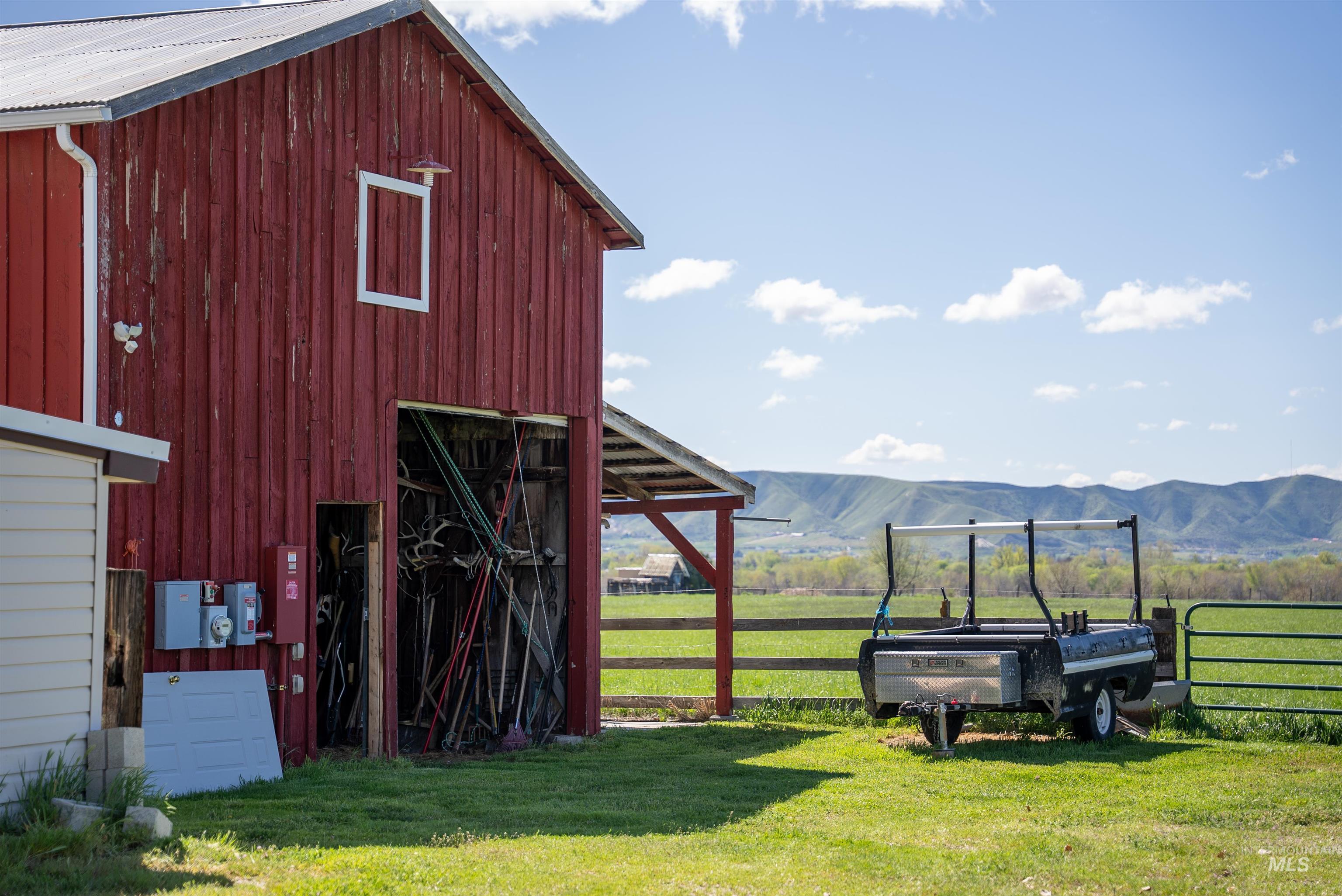 Sunset Dr, Emmett, ID 83617