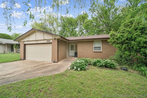 608 E Toledo Street, Broken Arrow, OK, 74012 | Card Image