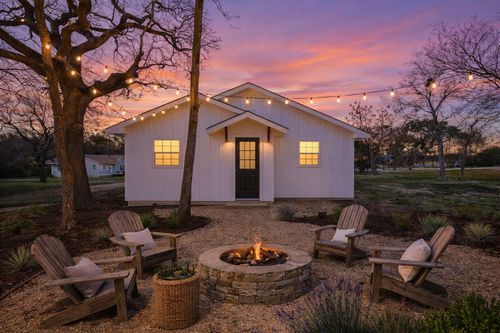 107 Russell St, Liberty Hill, TX, 78642-4225 | Card Image