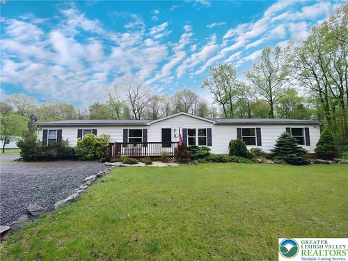 29 Hollyberry Ln, Jim Thorpe, PA, 18229-2606 | Card Image