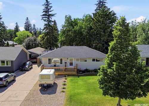 2510 Lansdowne Avenue, Saskatoon, SK, S7J1H4 | Card Image