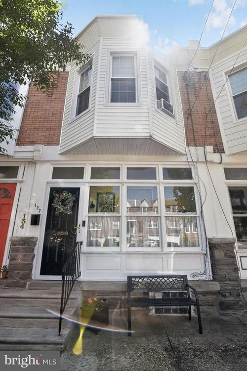 132 E Hartwell Ln, PHILADELPHIA, PA, 19118-3431 | Card Image