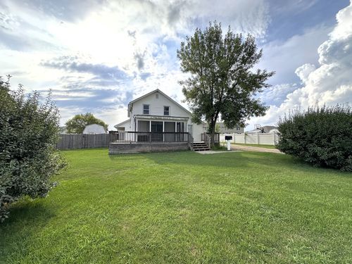 239 S Poplar St, Manteno, IL, 60950-1429 | Card Image