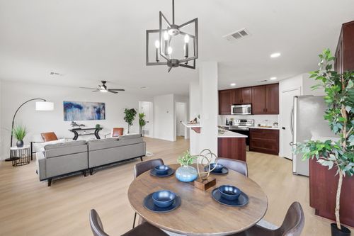 212 Meadow Park Dr, Georgetown, TX, 78626-6365 | Card Image