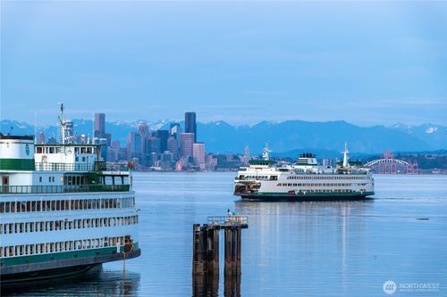 112-428 Harborview Drive Ne, Bainbridge Island, WA, 98110 | Card Image