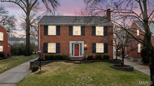 9345 Sonora Ave, Brentwood, MO, 63144-1009 | Card Image