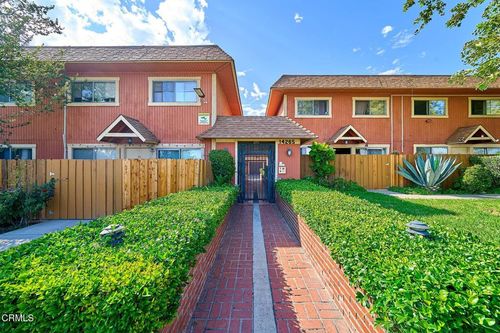 59-14265 Terra Bella St, Panorama City, CA, 91402-1468 | Card Image